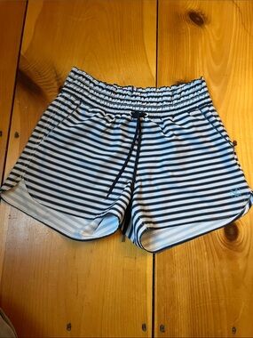 CARVE DESIGNS XS Navy Stripe Bali Shorts 3" Coconut Balsa Quick Dry